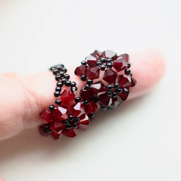 Pair of Hand Crafted Beaded Rings - Picture 3 of 8